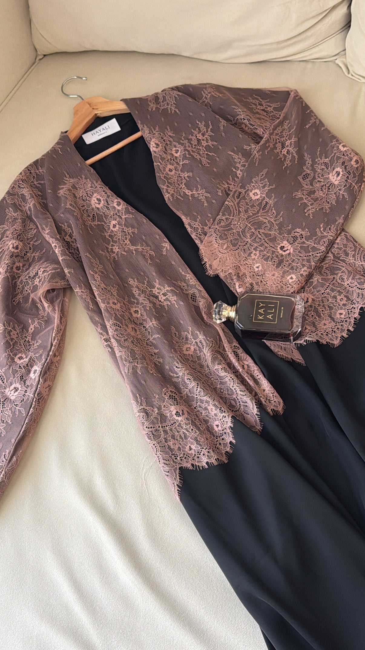 Lace blush
