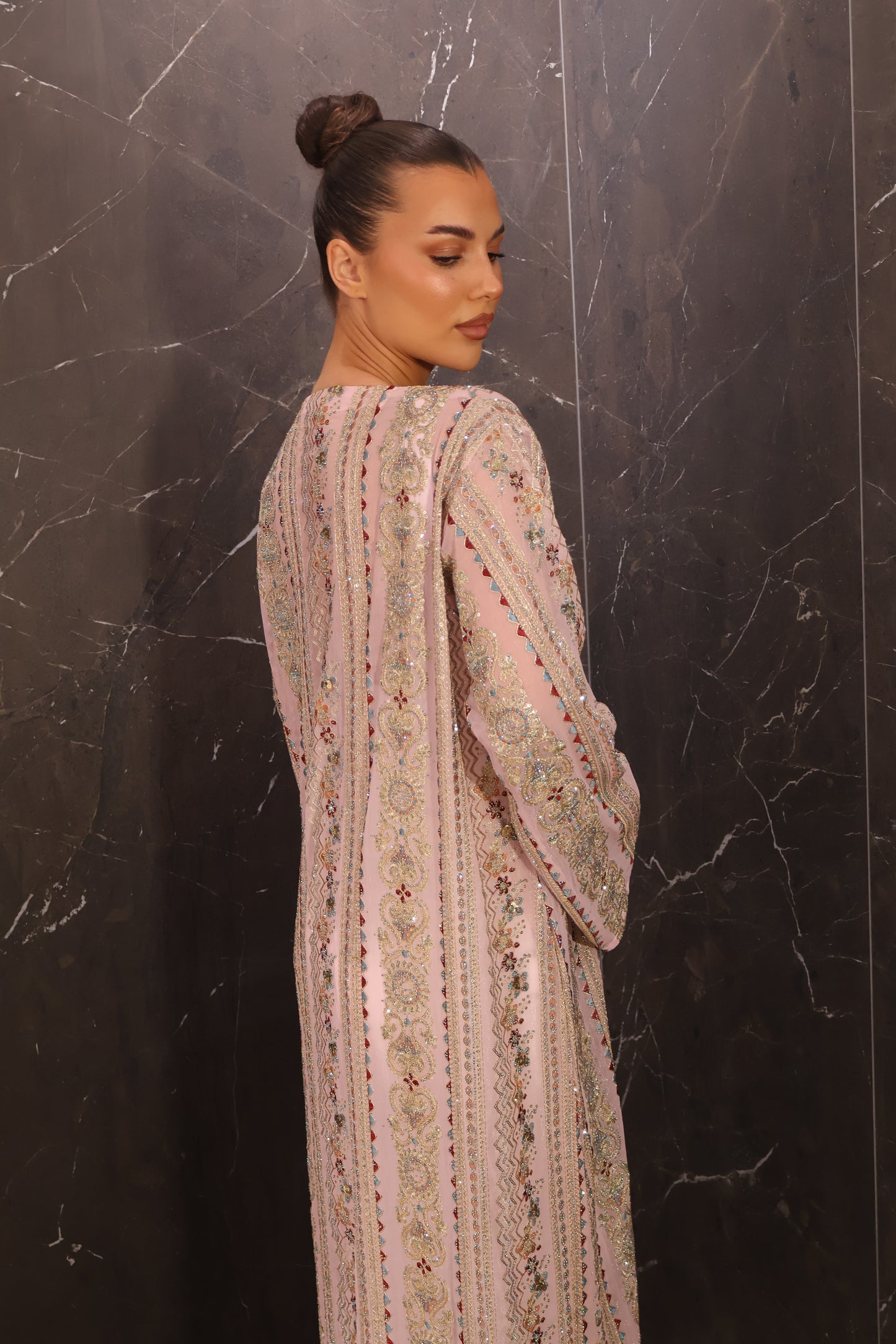 Saree rose